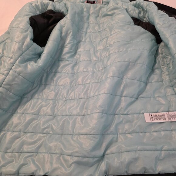 Beautiful slightly used Izod women's black ski jacket with teal accent. Size L. - Picture 7 of 12